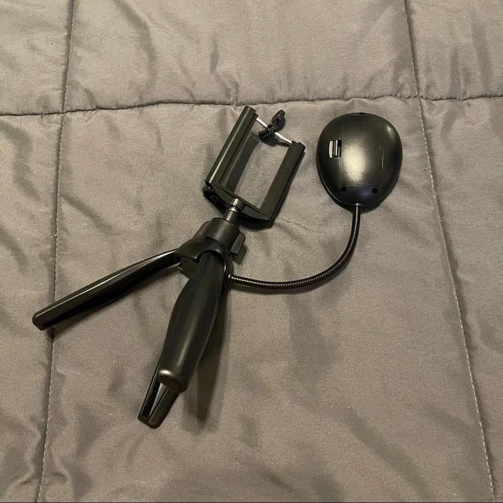 iPhone Mini Tripod w/ light